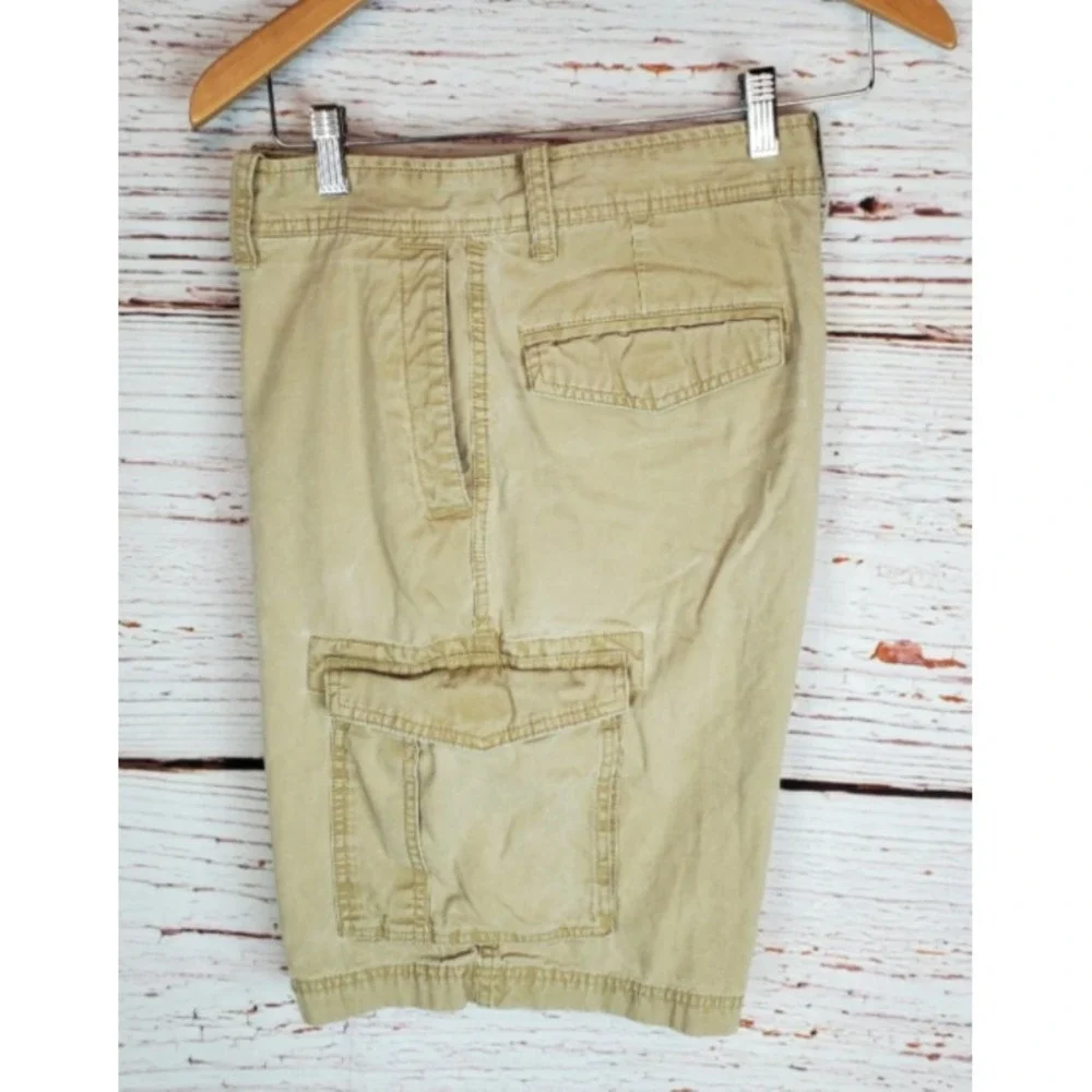 Eddie Bauer Cargo Shorts Men's Size 32 Khaki Beige 100% Cotton